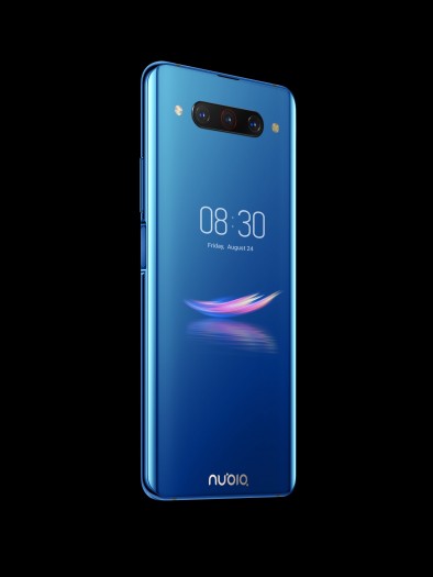 Das R&uuml;ckseitige Display kann beispielsweise als Always-On-Bildschirm verwendet werden. (Bild: Nubia)